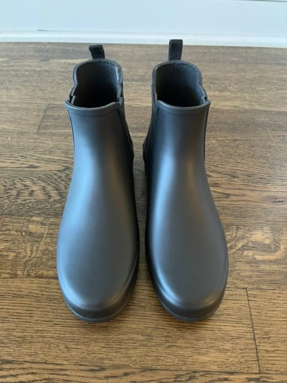 Hunter Original Refined Waterproof Black Rubber Chelsea Rain Boots - Size 8 NIB